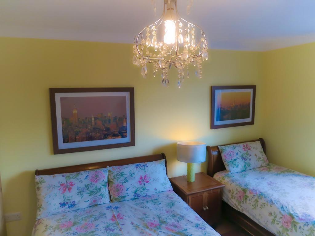 Godalming Hotel Guest House Room photo